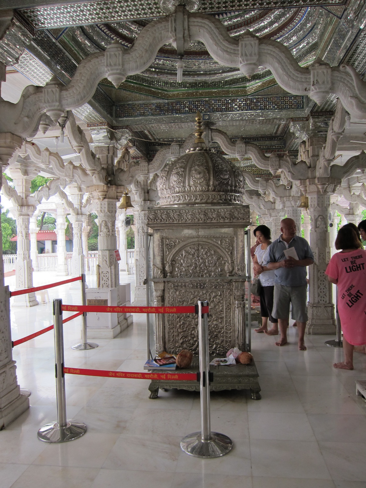 方永來-參訪印度耆那教寺廟
